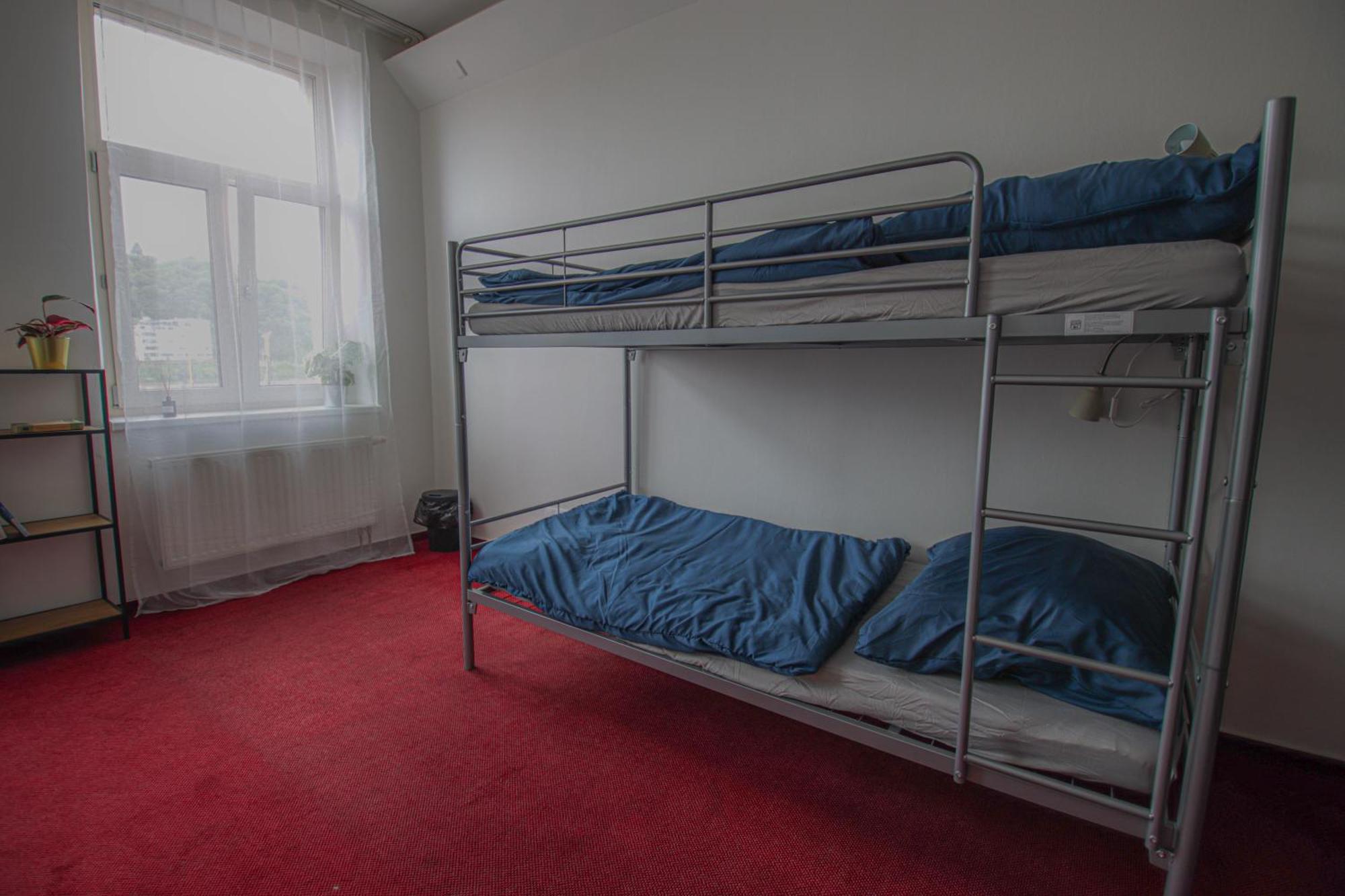 In Hostel Прага Экстерьер фото