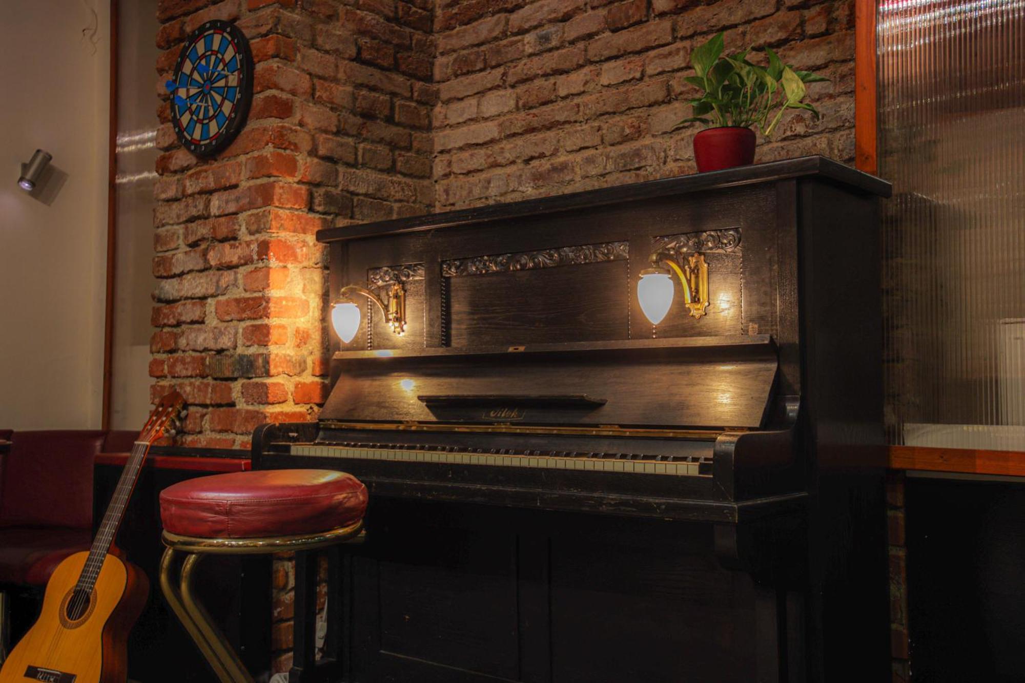 In Hostel Прага Экстерьер фото
