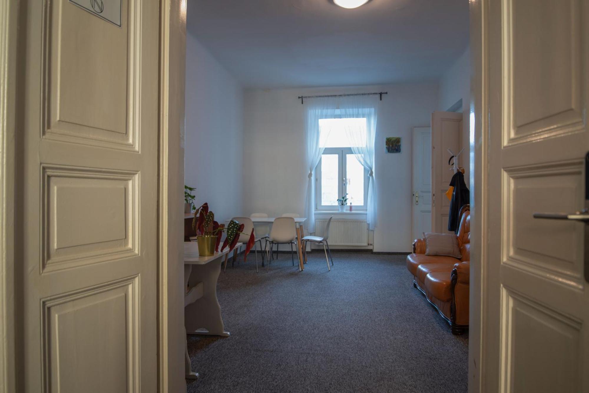 In Hostel Прага Экстерьер фото