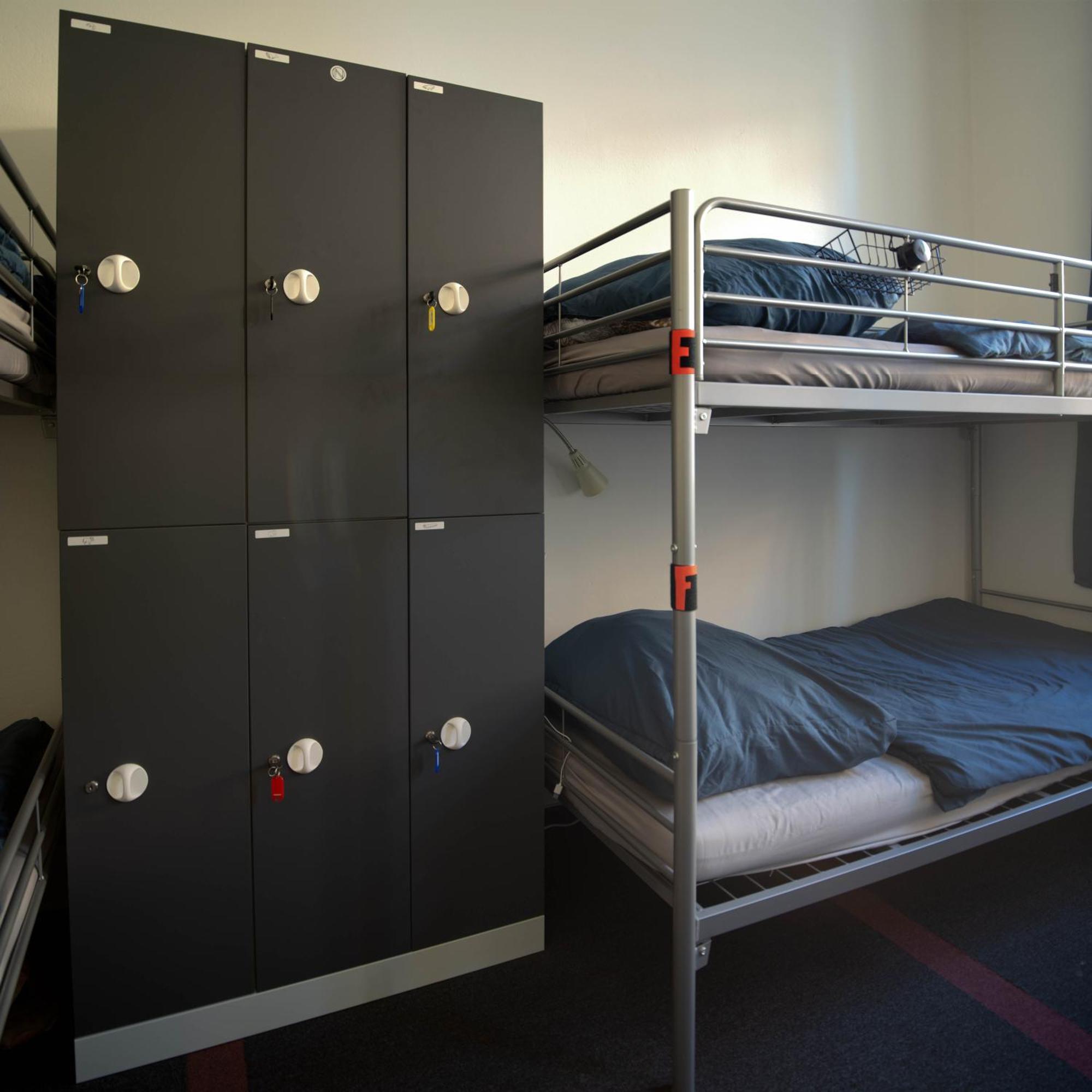 In Hostel Прага Экстерьер фото